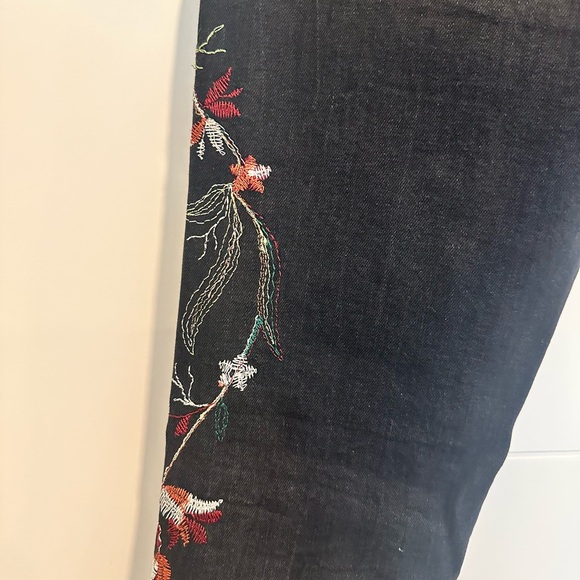Zara THE SKINNY JEANS WITH FLORAL EMBROIDERY size US 12 - Picture 8 of 8